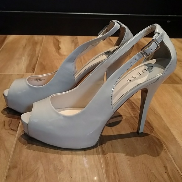 Guess 5" heels. Size 8 - Picture 2 of 5
